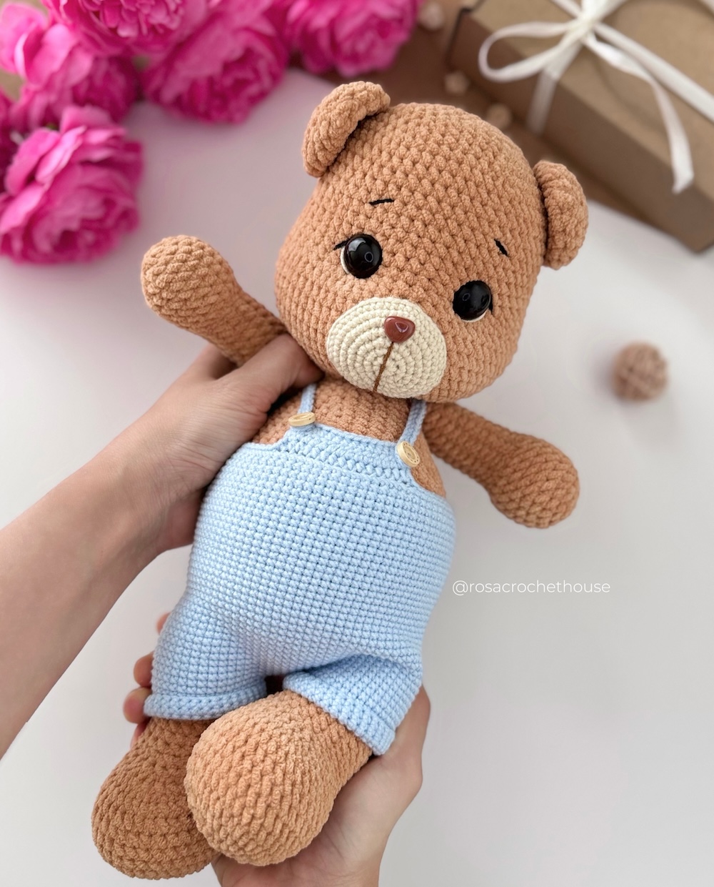 Amigurumi Bear with clothes